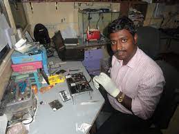 Mr. Senthil Kumar - CEO and Hinges Specialist at Ram Infotech